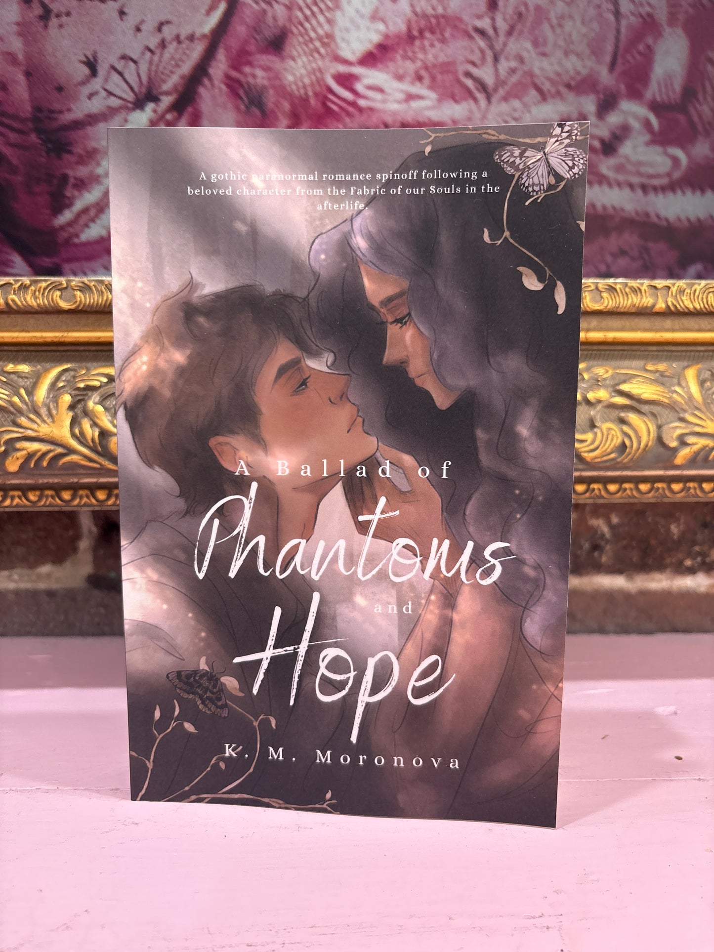 A Ballad of Phantoms and Hope - Paperback