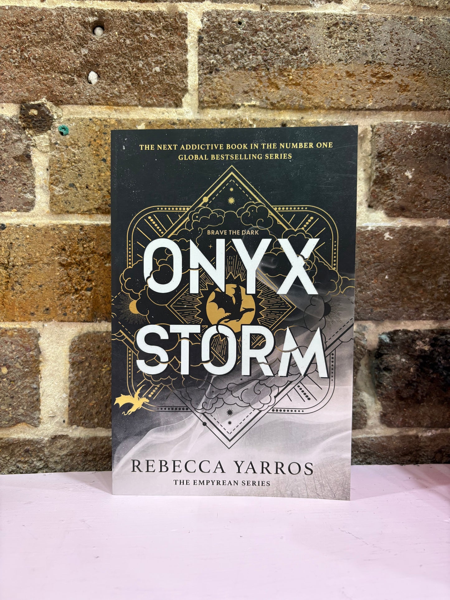 Onyx Storm Paperback