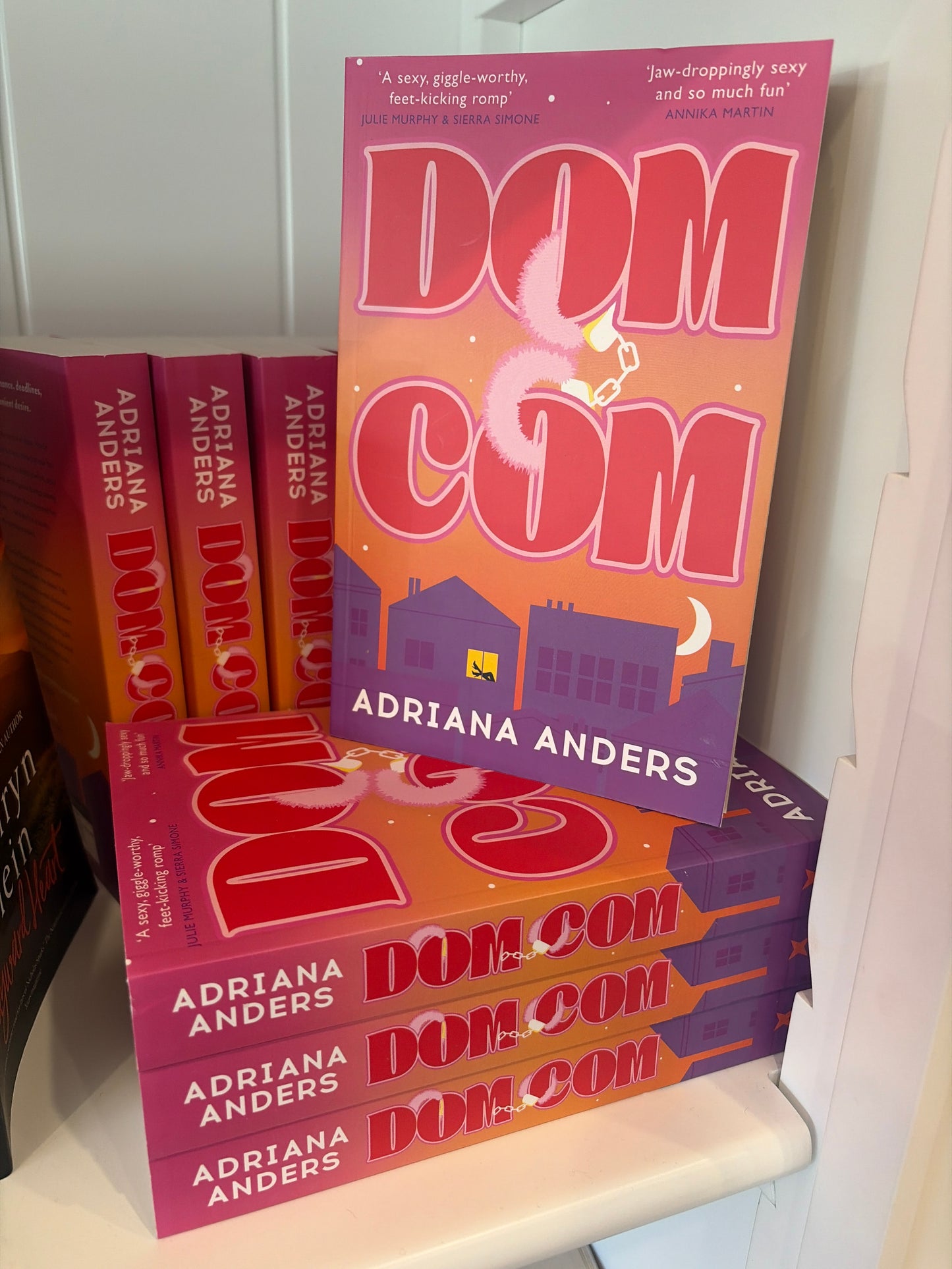 Dom Com