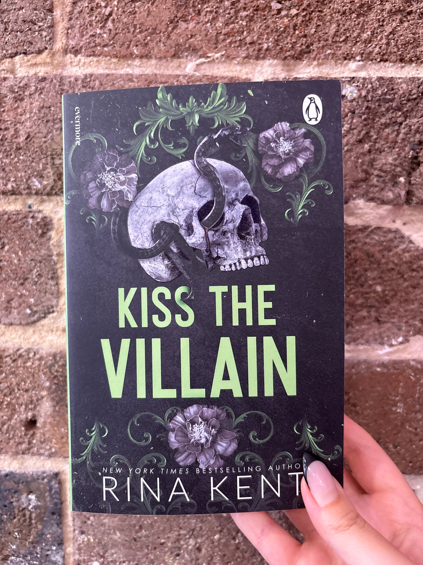 Kiss The Villain