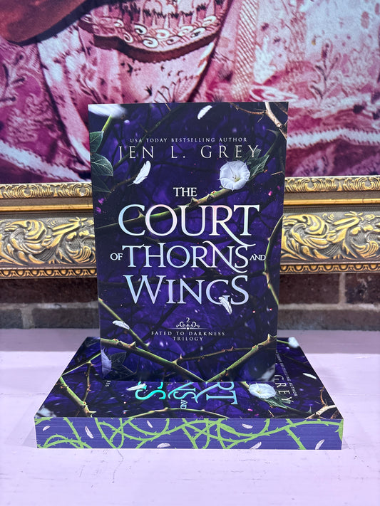 The Court of Thorns and Wings